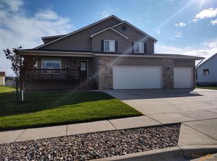 4305 Donegal Way, Rapid City, SD 57702