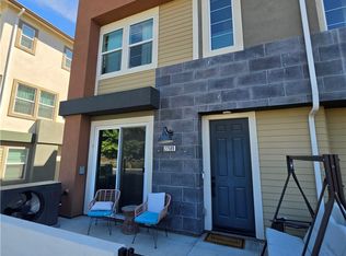 27589 Sanctuary Ct, Valencia, CA 91381