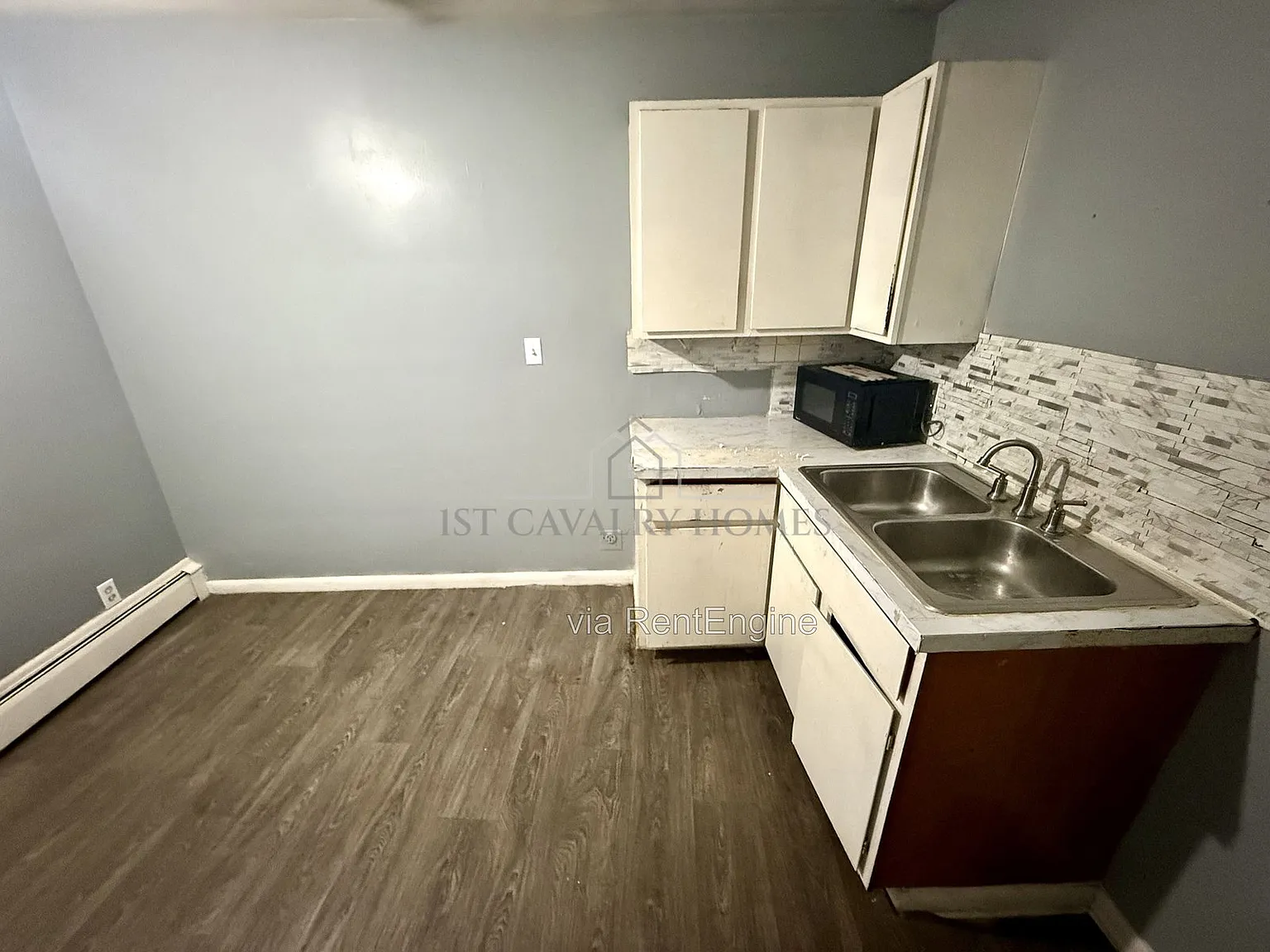 1 bed, 1.0 bath, $825 — Photo 3