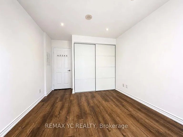35 Hollywood Ave #216 — Photo 11