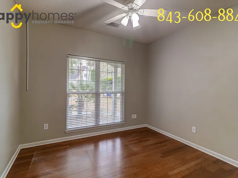 7896 Sabalridge Dr — Photo 17