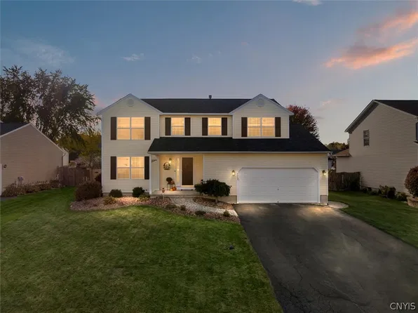 7007 Lehman St, Clay, NY 13041