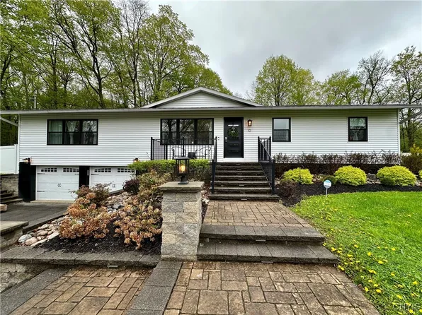 10 Palmetto St, Whitesboro, NY 13492