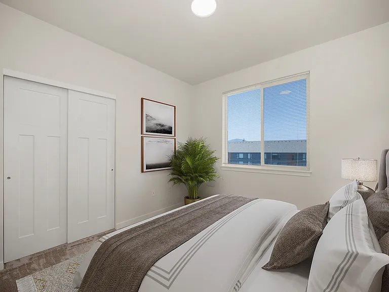 Rivers Edge Apartments — Photo 106