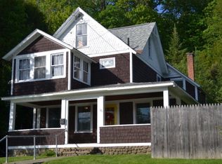 120 Old Lake Colby Rd, Saranac Lake, NY 12983