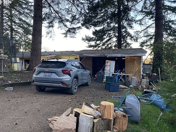 2nd image of 96477 Cape Ferrelo Rd