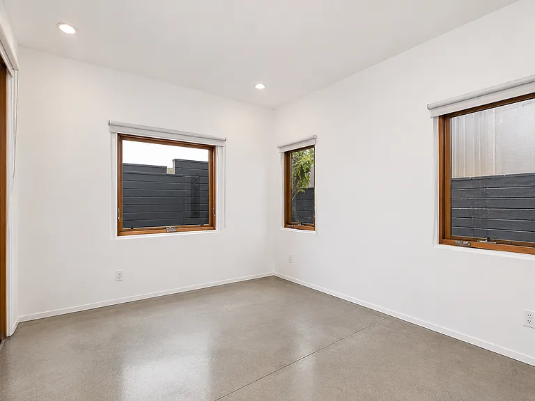 7339 Fay Ave — Photo 8