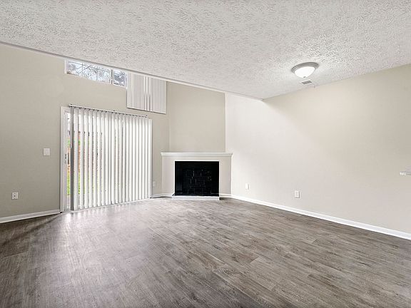 5th image of 2420 Heaton Dr #2450H