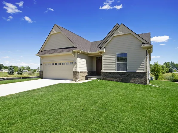 8309 Stamford Rd, Ypsilanti, MI 48198