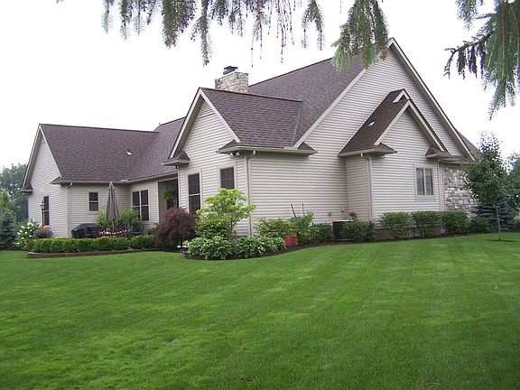 Rear Side View - Approx 1/2 acre