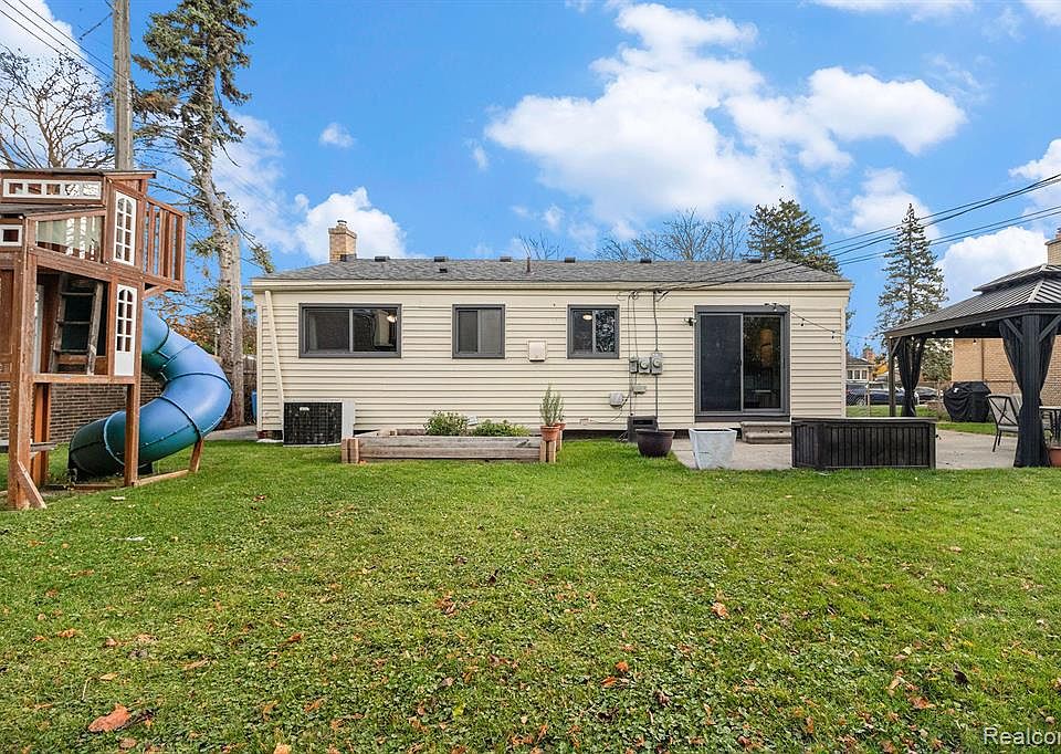 32636 James St Garden City, MI Zillow Apartments for Rent in Garden