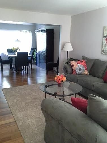 living room-dining room