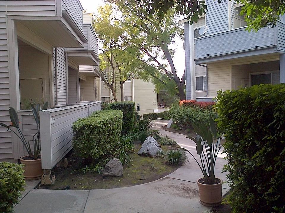 2cd floor unit, common area