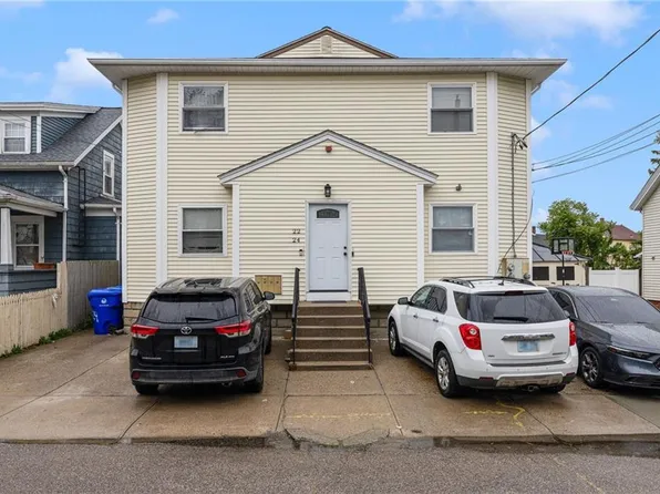 22 Myrtle St, Pawtucket, RI 02860