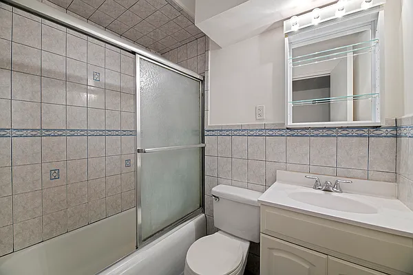 Rented by REAL New York | media 7
