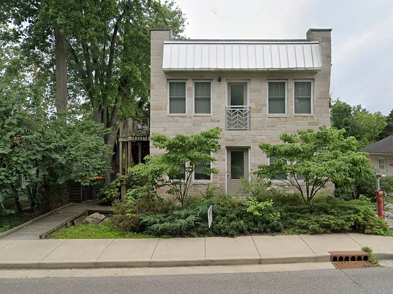 406 E Hillside Dr #3 — Photo 2