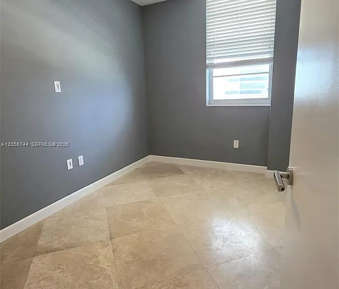 5825 Collins Ave #9C — Photo 37