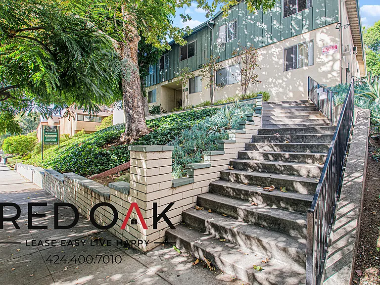 6655 Franklin Ave #11 — Photo 4