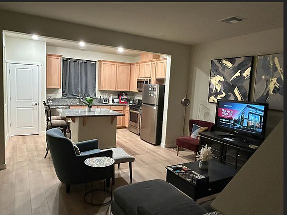 4th image of 3522 Pelican Ct