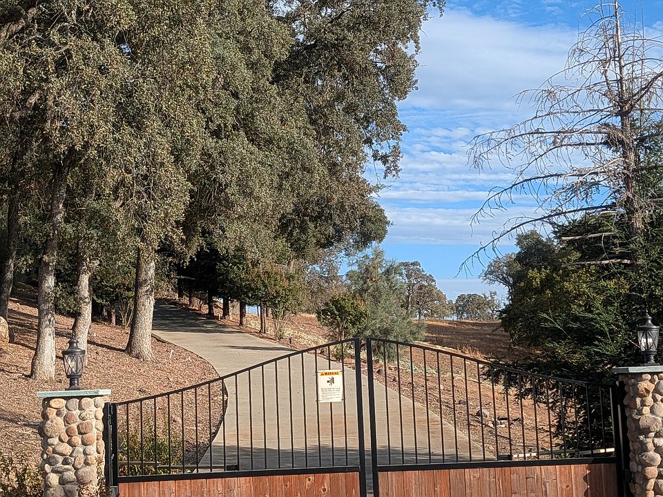 1st image of 6200 Nine Oaks Rd
