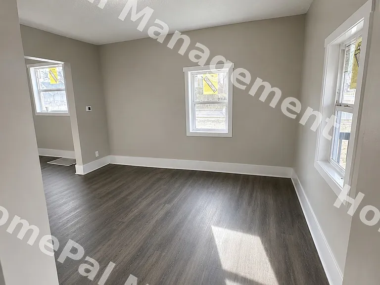 3539 Grand Ave — Photo 5