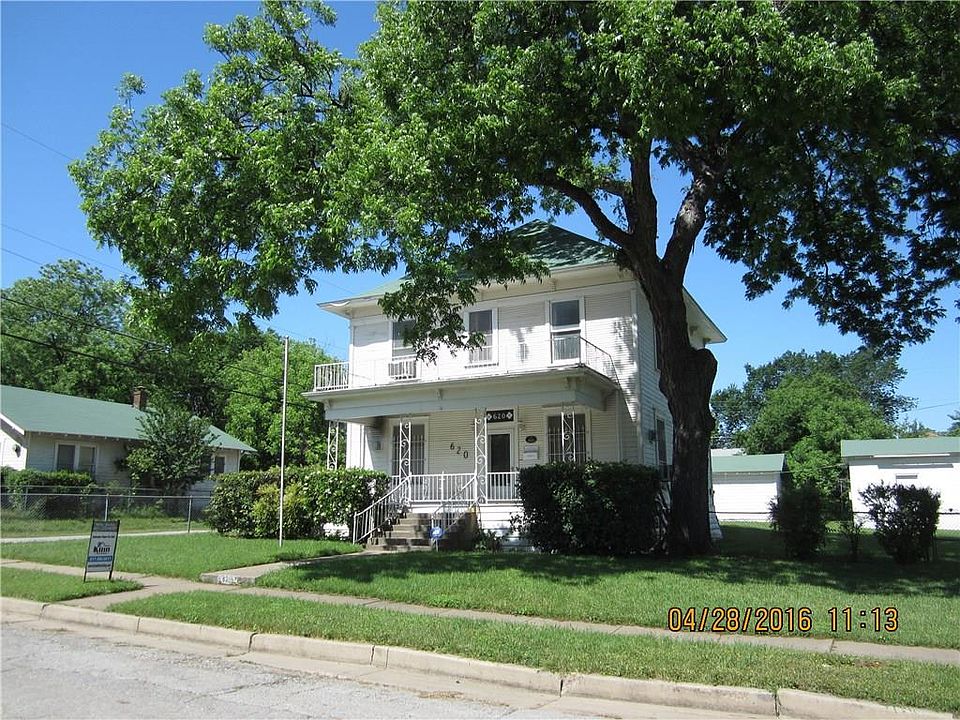 1st image of 620 Essex St