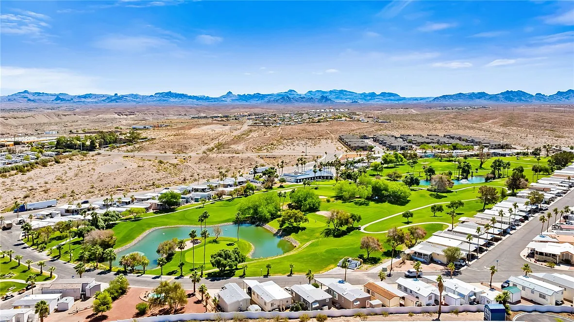 2 bed, 2.5 bath, 2109 sqft, $1,895 — Photo 4