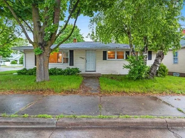 1467 E Mason St, Green Bay, WI 54301