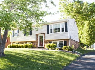1422 Freeborn Cir, Roanoke, VA 24014
