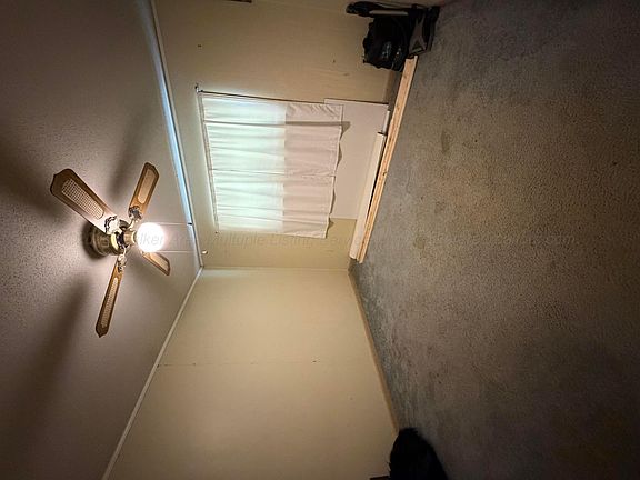 5th image of 2198 Prospect Rd