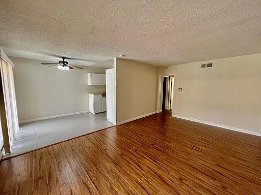 5th image of 739 Arcadia Ave APT 9