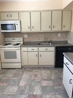 Rented by Prime Realty | media 2