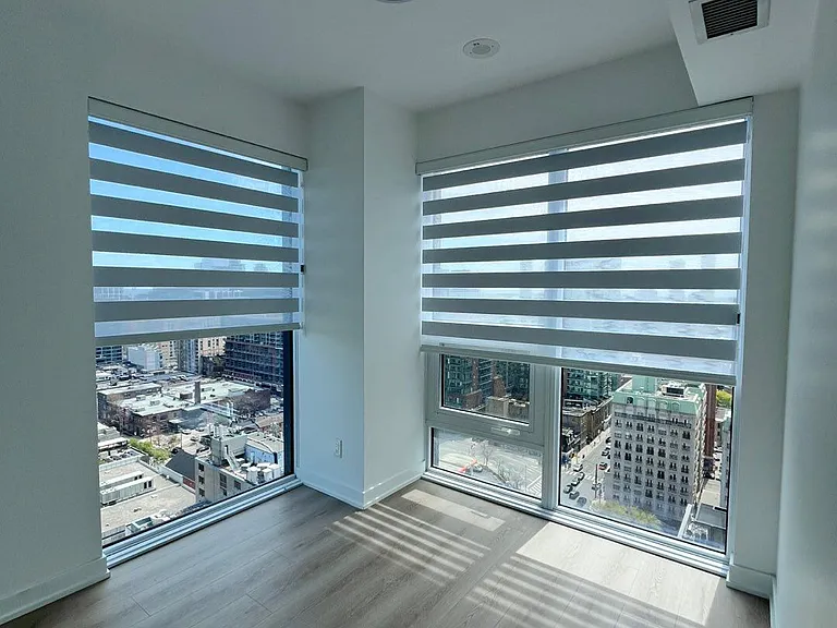 100 Queen St E #2506 — Photo 7