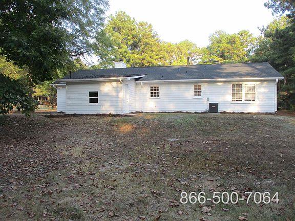 2nd image of 608 Hamlet Ct SE