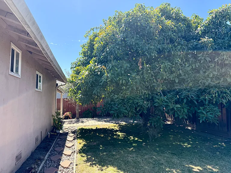 4456 Gibraltar Dr — Photo 17