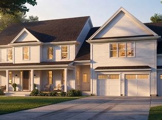 33 Hartford Ave E, Mendon, MA 01756
