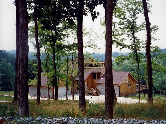 2nd image of 98 Persimmon Pl