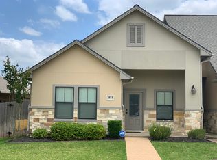 3814 Silverthorne Ln, College Station, TX 77845
