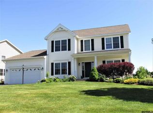 28 Chatsworth Way, Clifton Park, NY 12065