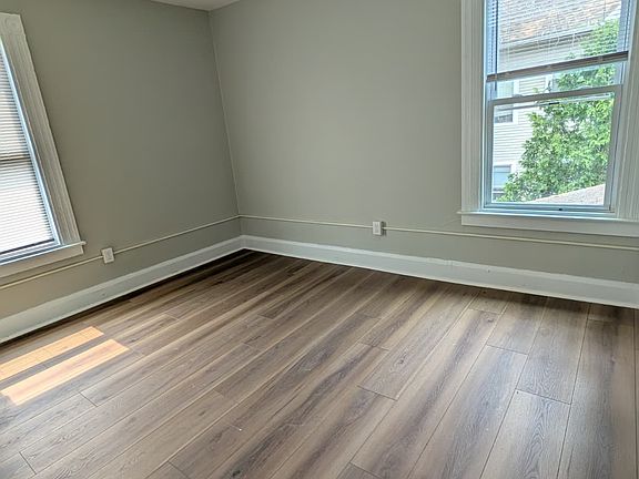 5th image of 8 Arch St #2A