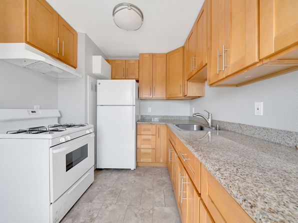 1907 E 30th St APT 305