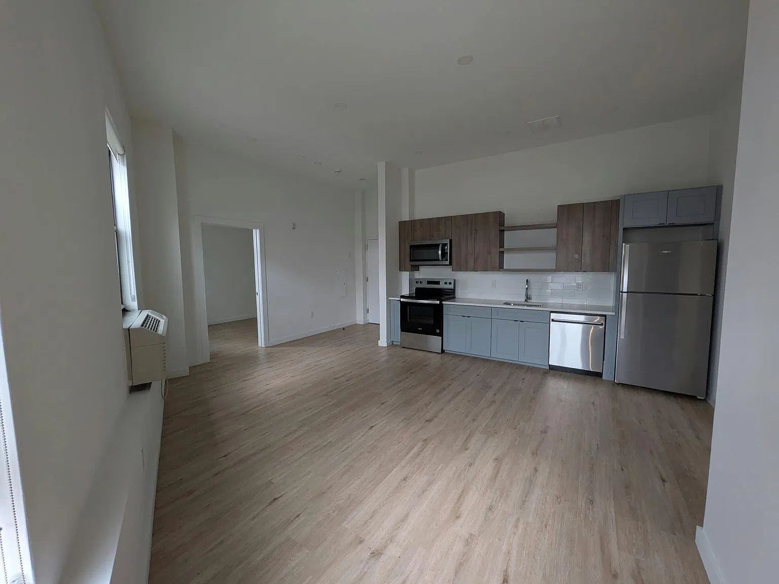 2 bed, $2,115 — Photo 3