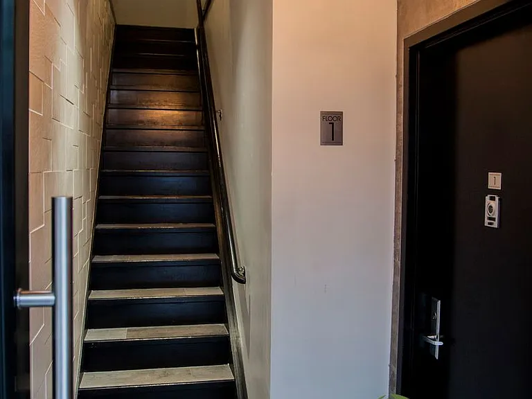 957 Kent Ave #3C — Photo 7