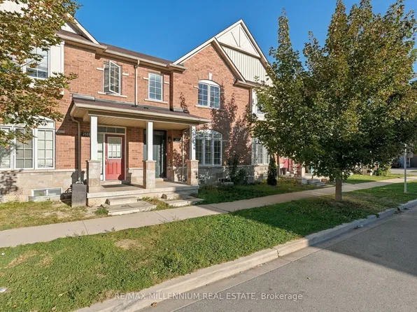 2557 Canadian St, Pickering, ON L1X 0C7