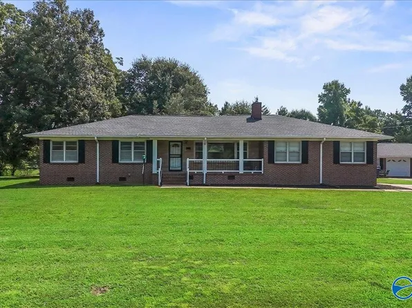 34 Carver Rd, Boaz, AL 35956