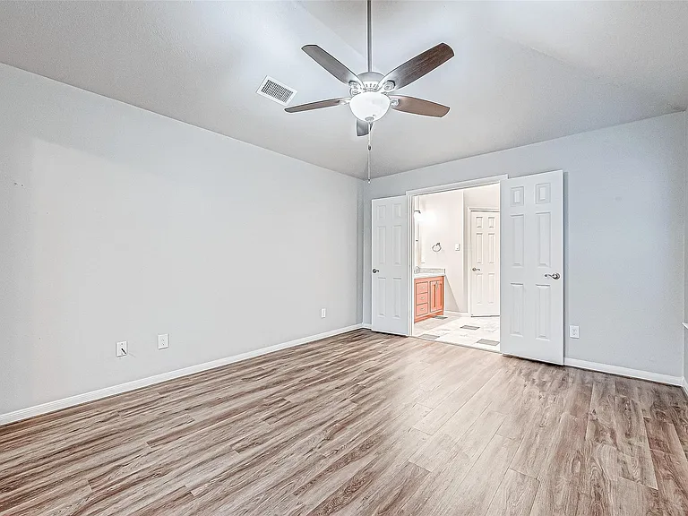 1524 Robin Ave — Photo 17