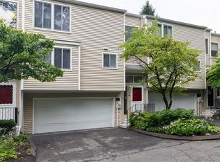 106 Shepard Ave #106, Hamden, CT 06514