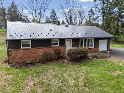 20 Holly Dr, West Grove, PA, 19390