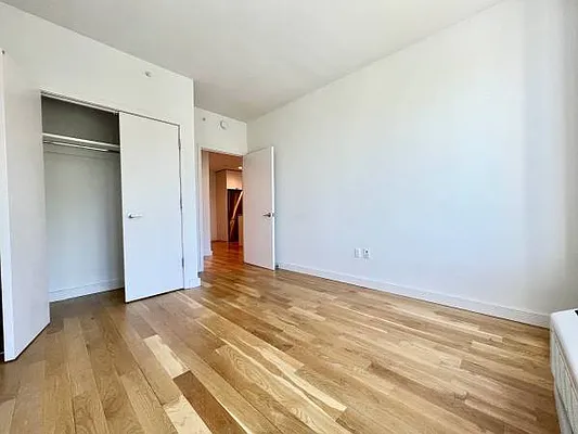 Rented by Zjama Realty Corp | media 4
