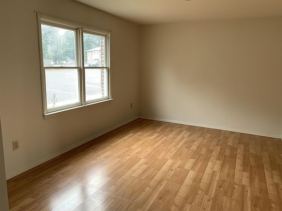 2nd image of 5166 Heritage Dr